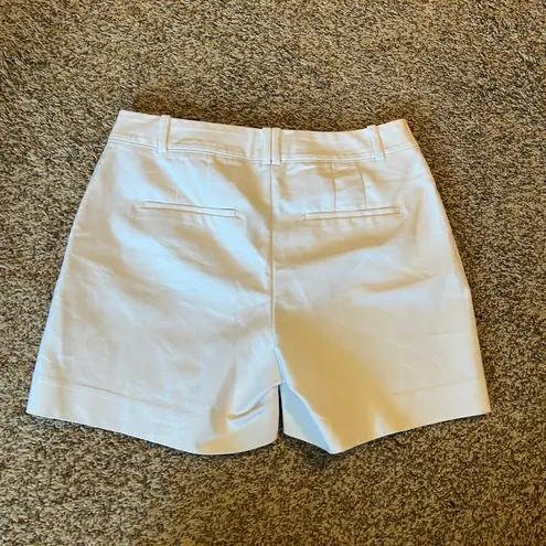 White House | Black Market  white 5" shorts