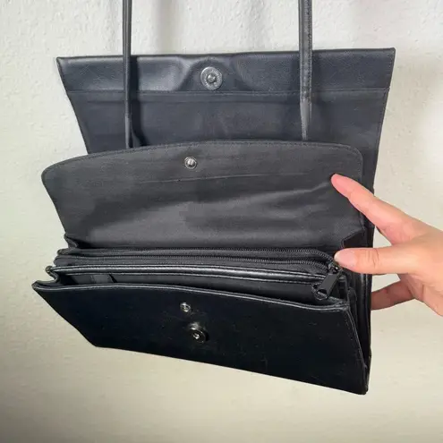 Kolton Black Leather Shoulder Bag with Minimalist Design