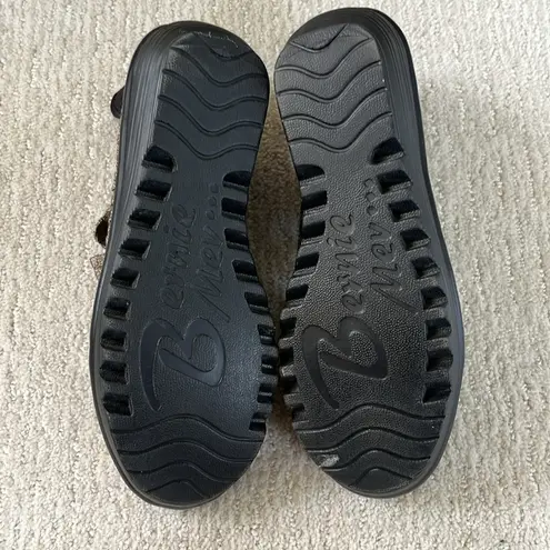 Bernie Mev Like New Stretch Wedges Gold Size 9.5 - 10