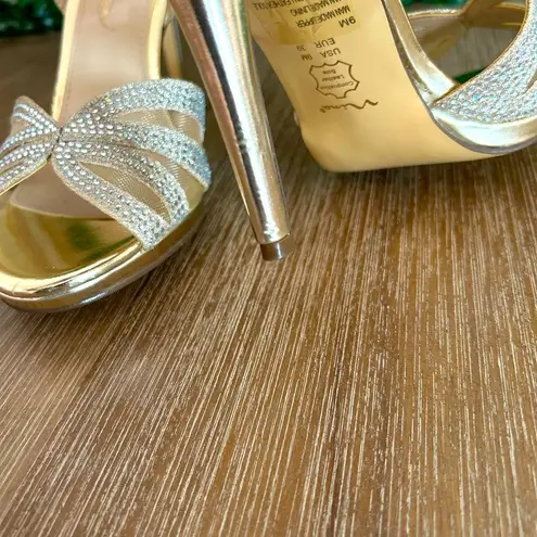 Journee Collection Mina Women’s Size 9 Chic Gold Heels – New with Minor Scuffs from Try-On Formal