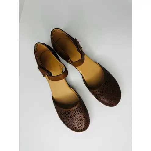 Easy Spirit Denita Hook & Loop Strap Mary Jane Pumps arc support comfy Heels 9.5