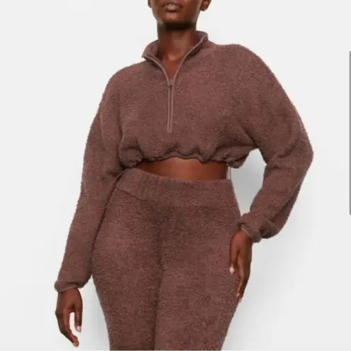 SKIMS NWT Garnet Cozy Knit Sherpa Teddy Cropped Pullover Half Zip Up Size XXS/XS