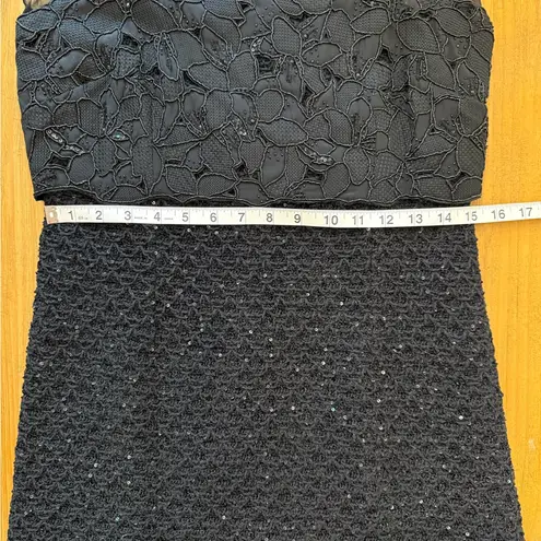 St. John Evening Couture Black Sequined Lace Sleeveless Sheath Dress Size 6