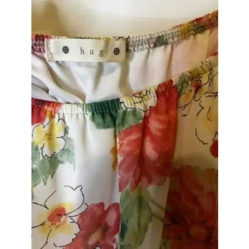 CEU) HUG Women Size medium floral dress off shoulder sleeves Elastic Top blouse White