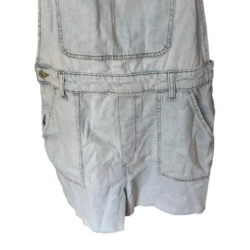 We Wore What 90’s Light Wash Denim Relaxed Overall Shorts Raw Hem Romper L