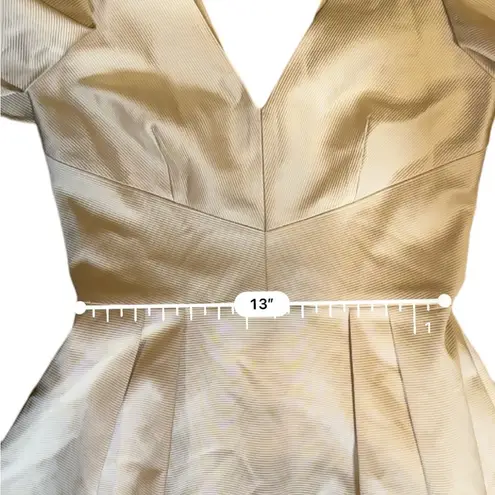 Daniel Cremieux Cremieux Dress Classic Holiday Gold Formal Dress Champagne Flutter Sleeve Size 4