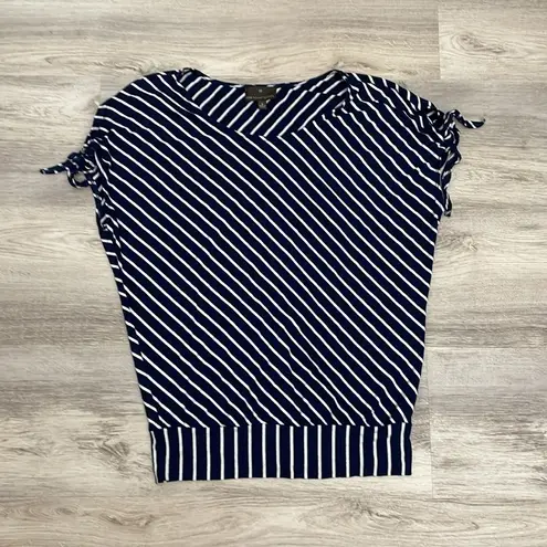 Fenn Wright Manson Navy Blue & White Striped Short Tie Sleeve Shirt Size Small