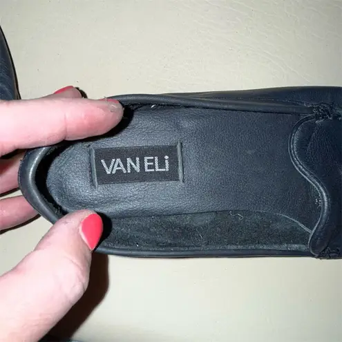 Vaneli Women's Navy Blue Leather Moccasin Loafers Size 8.5 S Narrow Casual