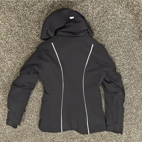 Kjus ski Women's Formula ski Jacket brand new. Black size 32