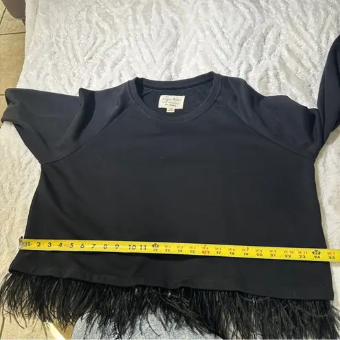 Evy's Tree Size 1X Black Feather Fringe Round Neck Pullover Sweater Cozy Chic