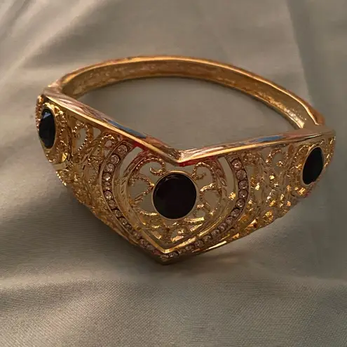 Womens Cuff Bracelet Heart Goldtone Black & Clear Stones 7” To 8” Diameter Gold