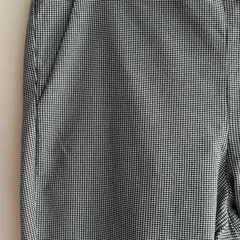 Emma & Olivia Black and White Houndstooth Print Cropped Ankle Pants, Size Small