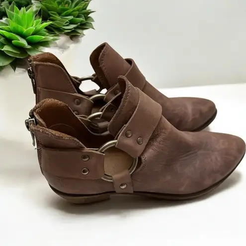 FRYE Ray Harness Suede Size 7.5 Leather Back Zip Ankle Boots Blush Rose Pink