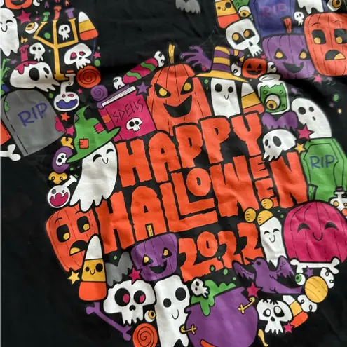 Disney  Halloween Tee size L