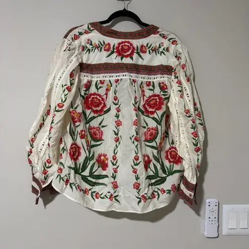 Farm Rio Off-White Ainika Delicate Blouse Embroidered Women’s Size M Eyelet