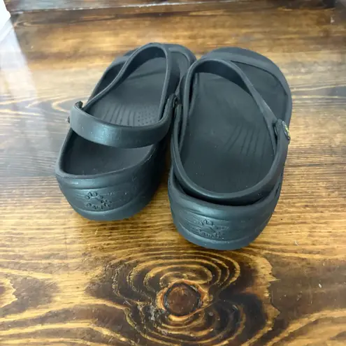 Dawgs Black Sandals‎ Size 7