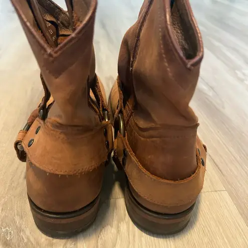 Frye  Harness Size 71/2 Cognac Women's Leather Boots /cowgirl style