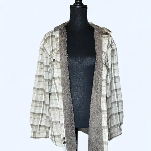 Columbia  fleece lined plaid button-up flannel Size Medium