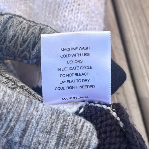 A loves A Women's Beige And Navy Sleeveless Sweater Tank Size L