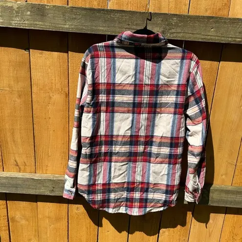 Long sleeve lightweight flannel plaid shirt sz medium red vintage button woman