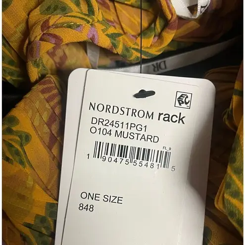 NWT Floral Beach Braid Pleated Ruana Wrap In Mustard Yellow Size M