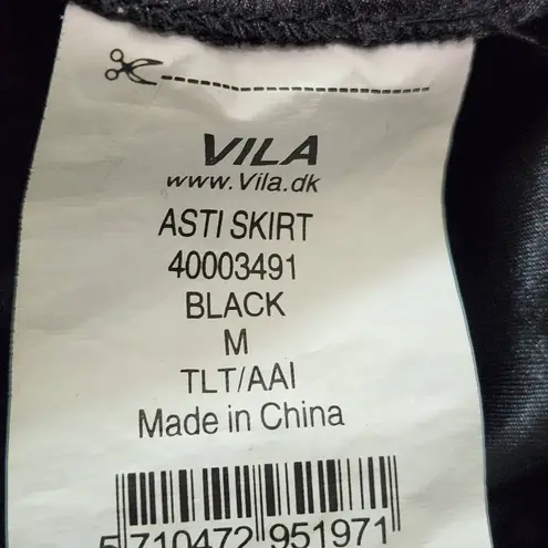 Vila Black Polka Dot Mini Skirt Size Medium Black Velvet Polka Dot Flirty Skirt