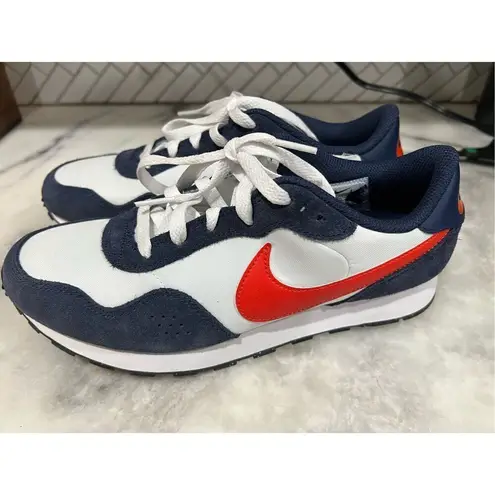 Nike  MD Valiant Big Kids' Shoes CN8558-409, Size 6Y size 7.5 W.