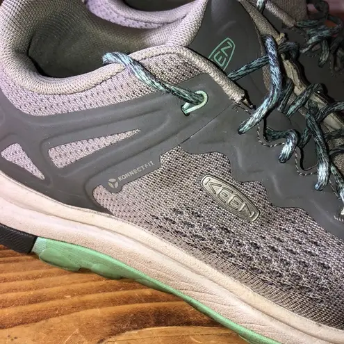 Keen running shoes teal and gray konnectfit size 8 gym shoes workout shoes
