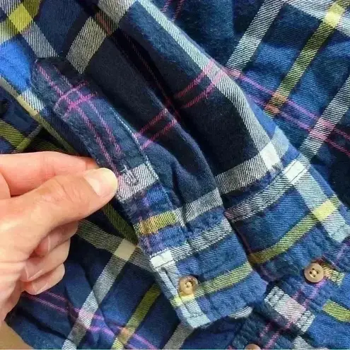 Abercrombie & Fitch  New York Flannel Plaid Button Down Shirt Navy Blue Large