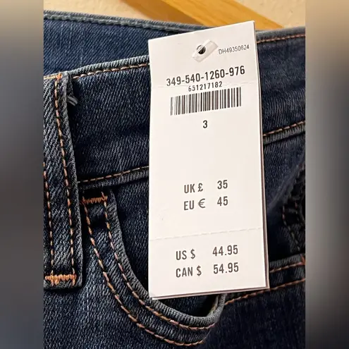  High - Rise Shorts  Hollister Soft Stretch two tones cut off jeans NWT