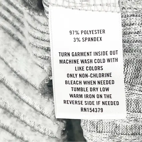 AERO Gray Scoop Neck Long Sleeves Ribbed Knit Button Accents Top Size XL