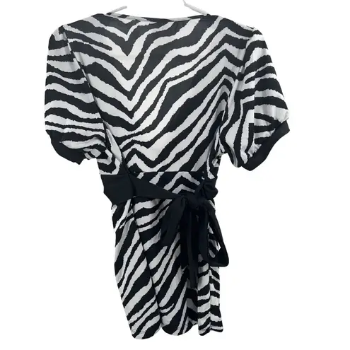 L8ter Black White zebra babydoll Y2K Tie back short sleeve top XL flowy animal
