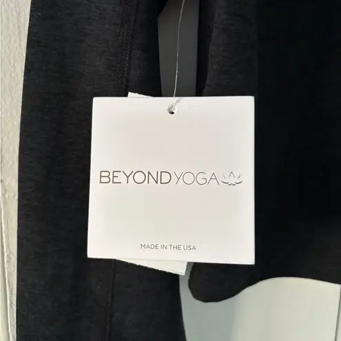 Beyond Yoga Long Sleeve Cropped Top Size XL