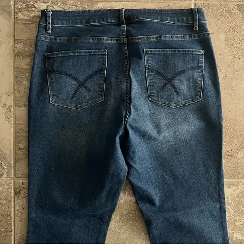 Christopher & Banks NEW Straight Leg Modern Fit Jeans, Med Stonewash, Size 10