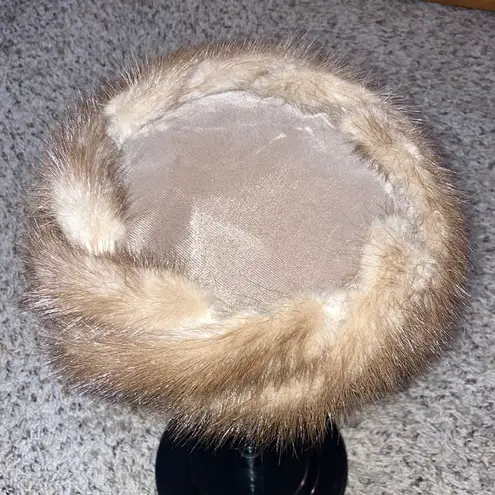 Tan Furry Sandy Braeborn Paris NY Roller Hat 20.5”