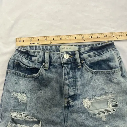 Ban Jara  Women's Size 3/25 Denim Jean Shorts Distressed Raw Hem Light Wash