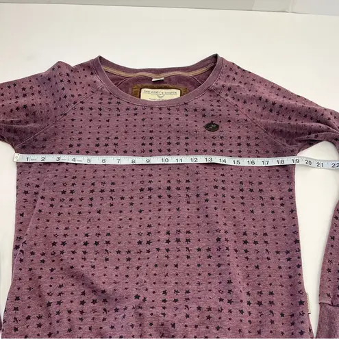 Naketano The Poet’s Choice Faded Red Stars Sweatshirt Womens Size Medium *FLAW
