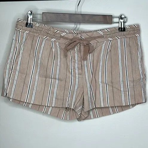 BCBGMAXAZRIA  TAN AND BLACK PINSTRIPED SHORTS Sz 6 Symone Linen The Short Shorts