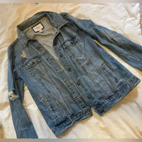 Forever 21 Oversized denim distressed jacket