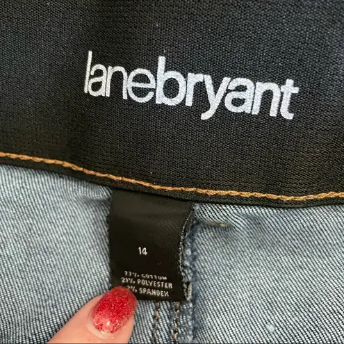 Lane Bryant  cropped blue jeans size 14