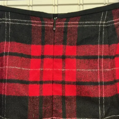 Talbots  100% Wool Red Black Plaid Knee Length Skirt Women’s size 16 Academia