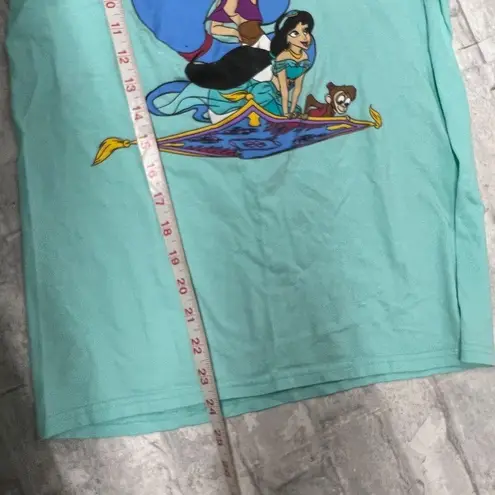 Disney  Aladdin Magic Carpet Genie Classic Vintage Teal T-Shirt small baby tee