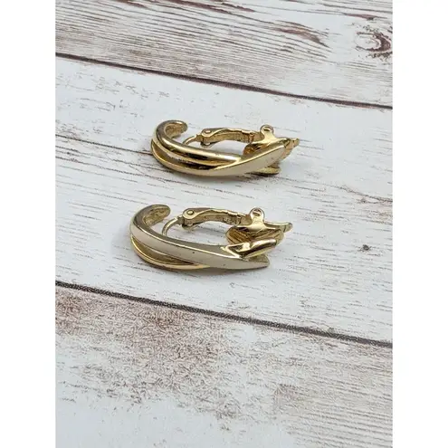 Vintage Clip On Earrings