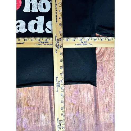 Danny Duncan  Women's Size Large "I Heart Hot Dads" Crop Graphic T-Shirt Black Sh