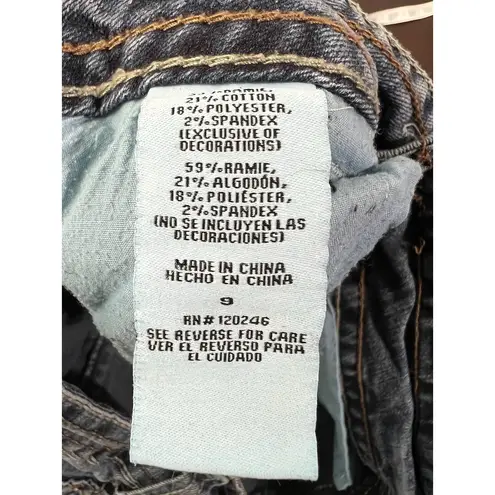 Truce Jeans Denim Bermuda Shorts Size 9 Embroidered Flap Pockets Distressed Blue