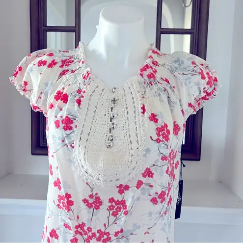 Vertigo Paris Blouse Floral Crochet Smocked Top Pink Red Size XS New with Tag