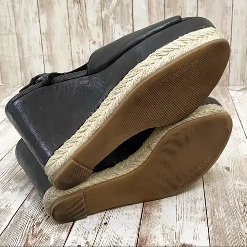 via spiga Black Leather Peep Toe Wedge Sandals 7