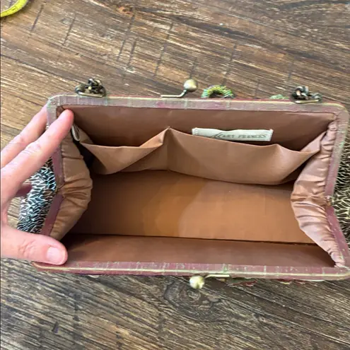 Mary Frances Vintage Embroidered Purse Beaded Floral Chain Strap Kiss Lock Bag Purple