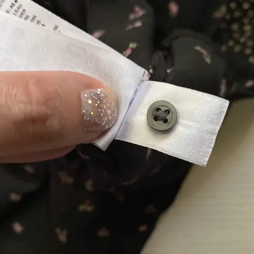 Gap  pink rose bud black swing blouse, size large