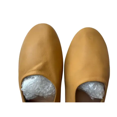 NWOT beek Swiftlet Ballet Slipper Flats in Honey Golden Yellow Size 8.5